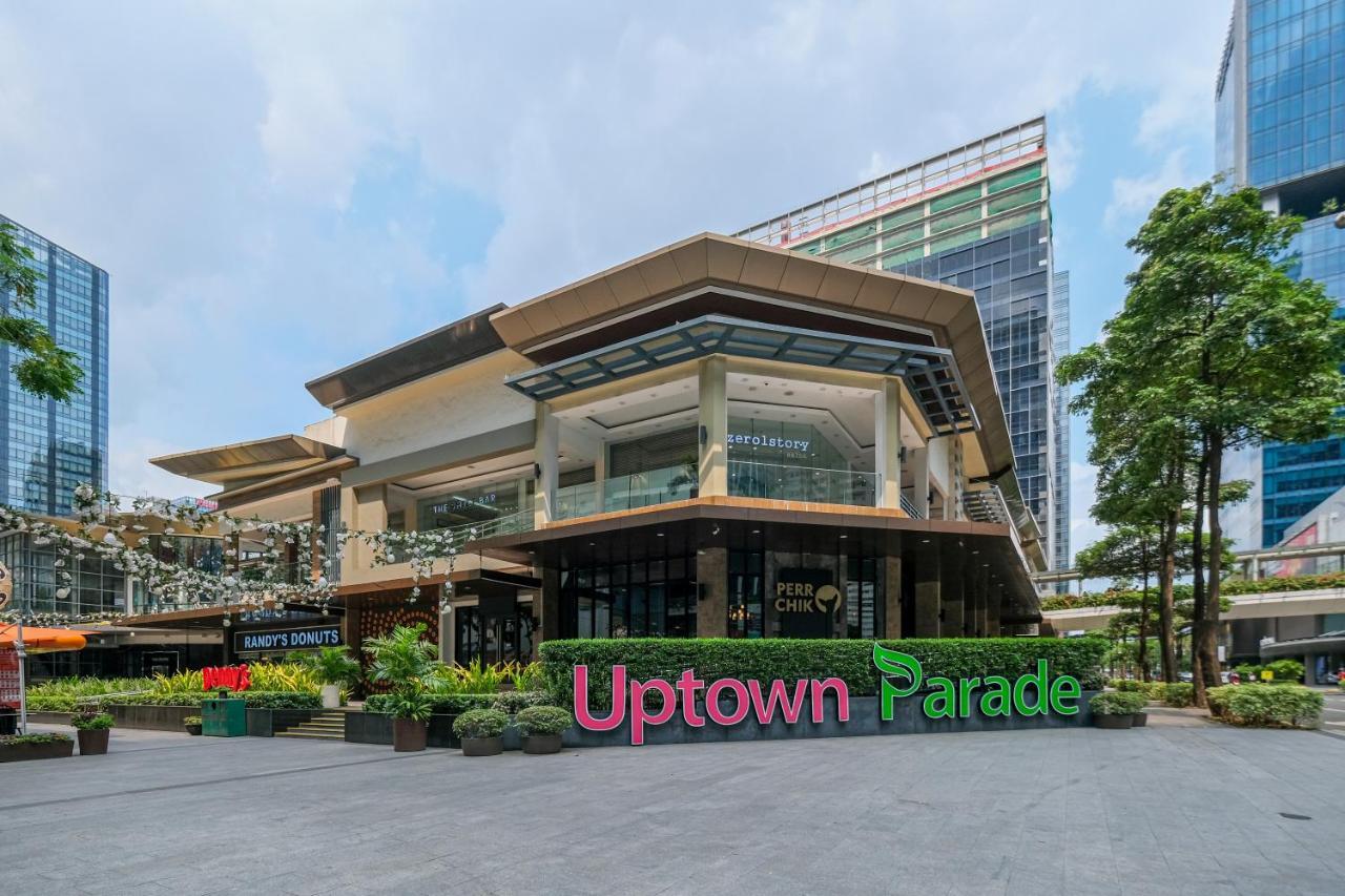 Uptown Parksuites Modern Room Manila Exterior photo